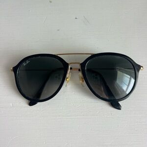 Ray-Ban Classic Black and Gold Sunglasses